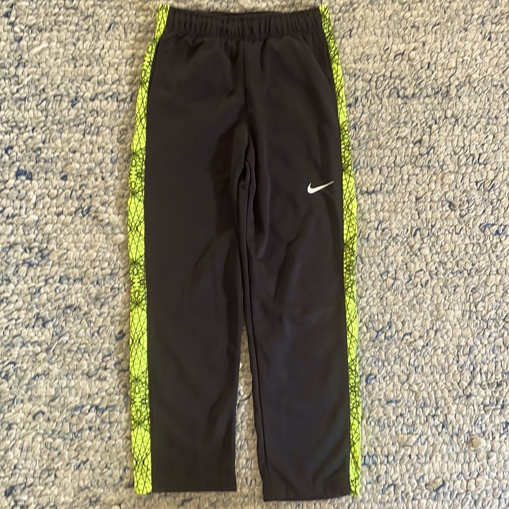 Boys NIKE athletic pants